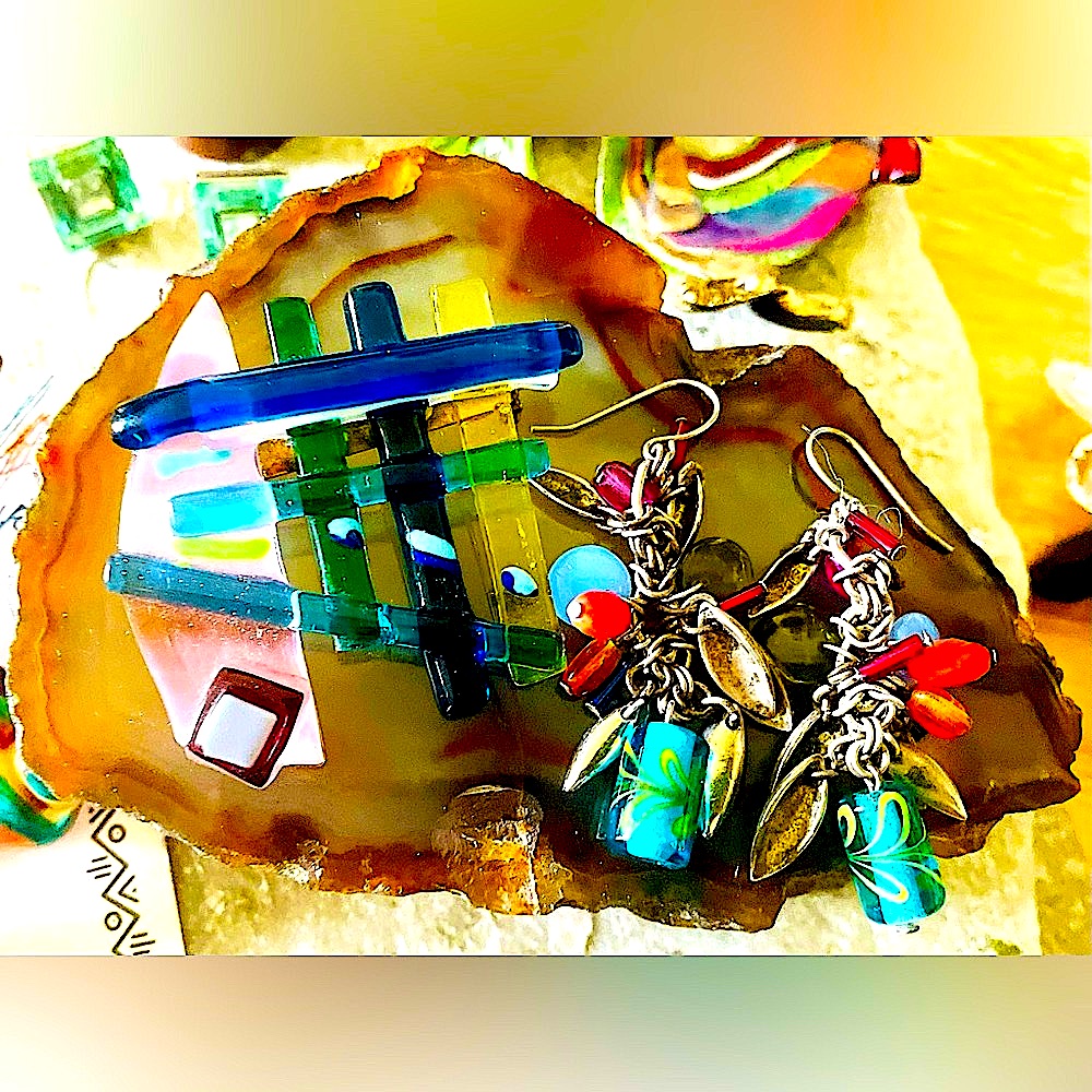 Bright Colors Assorted Jewelry Bundle Lot Earrings Rings Sz 7 Artisan Brooches 25$